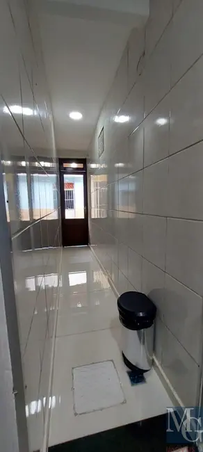Foto 4 de Casa de Condomínio com 2 quartos à venda, 80m2 em Vila São Luís, Duque De Caxias - RJ