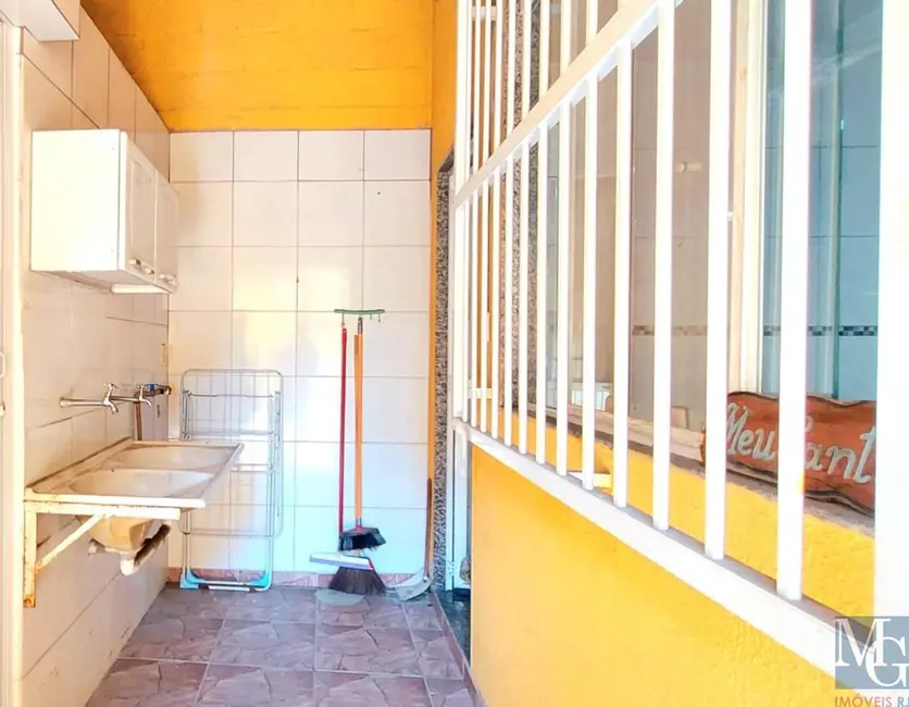 Foto 2 de Casa com 2 quartos à venda, 79m2 em Duque De Caxias - RJ