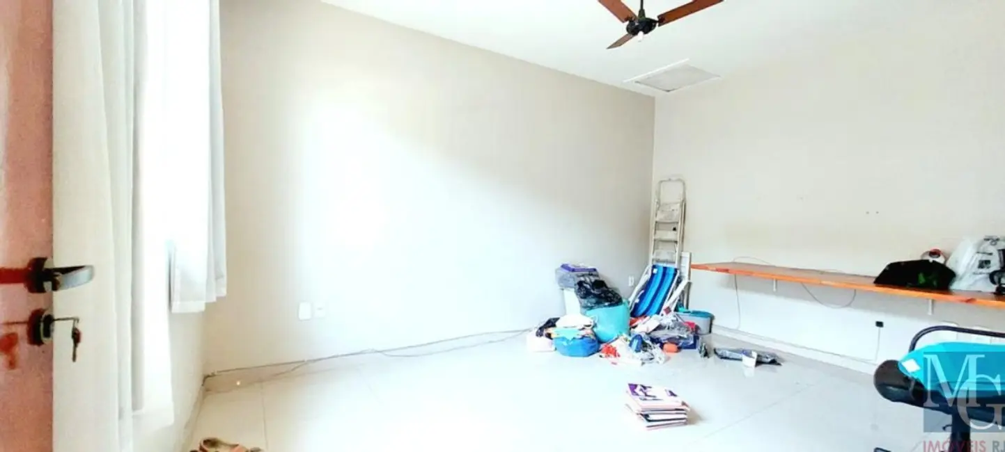 Foto 9 de Casa com 2 quartos à venda, 79m2 em Duque De Caxias - RJ