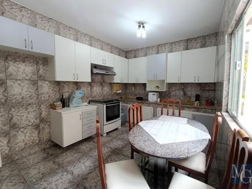 Foto 3 de Casa com 2 quartos à venda, 224m2 em Parque Laguna e Dourados, Duque De Caxias - RJ