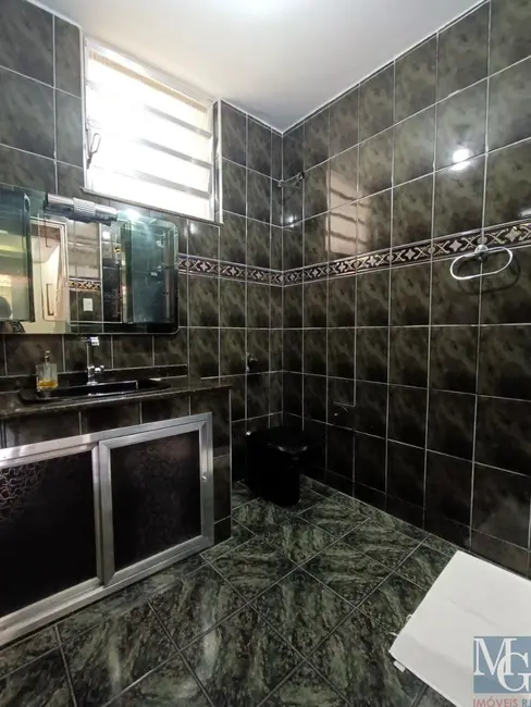 Foto 1 de Casa com 2 quartos à venda, 224m2 em Parque Laguna e Dourados, Duque De Caxias - RJ