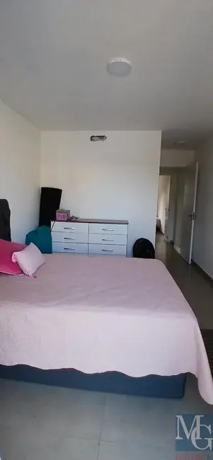 Foto 1 de Casa com 2 quartos à venda, 130m2 em Parque Laguna e Dourados, Duque De Caxias - RJ