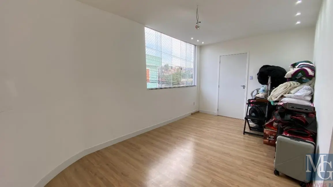 Foto 4 de Casa com 3 quartos à venda, 110m2 em Doutor Laureano, Duque De Caxias - RJ