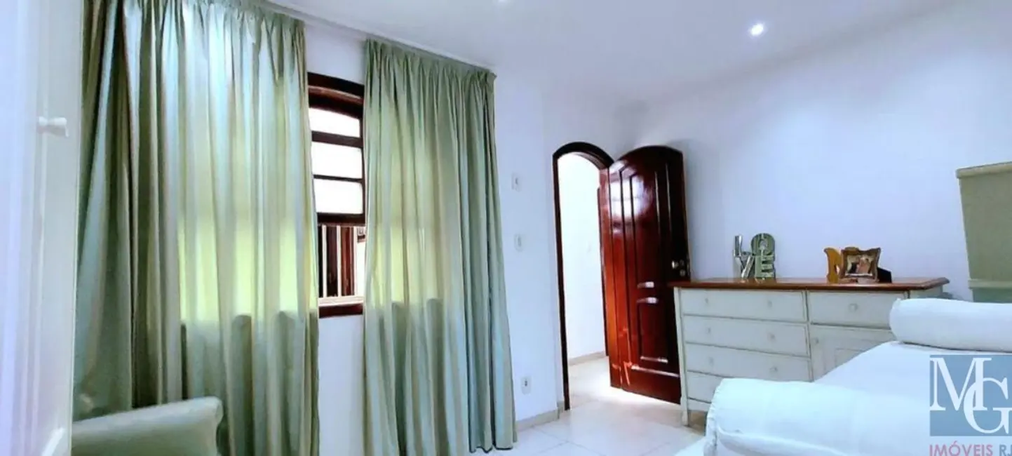 Foto 5 de Casa com 3 quartos à venda, 179m2 em Jardim Vinte e Cinco de Agosto, Duque De Caxias - RJ