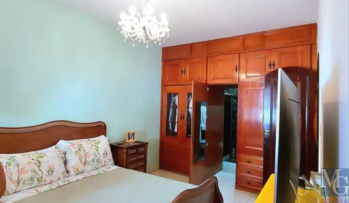 Foto 8 de Casa com 3 quartos à venda, 179m2 em Jardim Vinte e Cinco de Agosto, Duque De Caxias - RJ