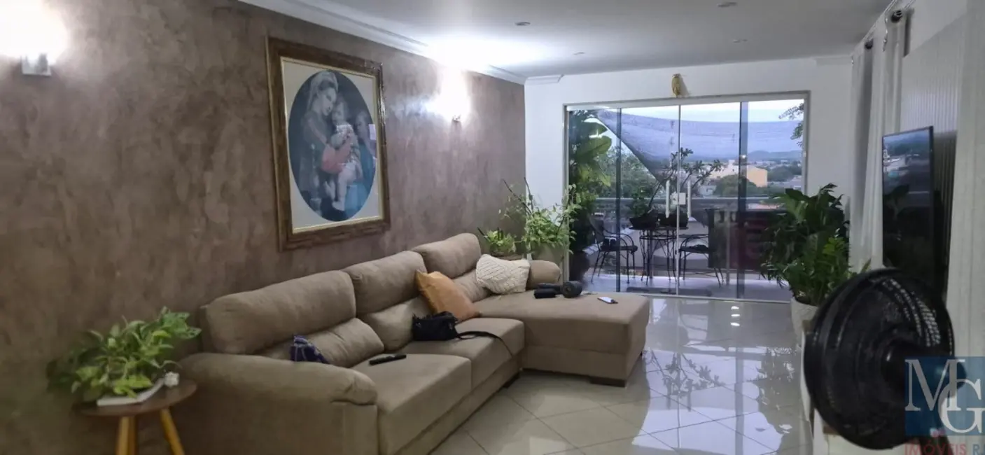 Foto 1 de Casa com 2 quartos à venda, 239m2 em Gramacho, Duque De Caxias - RJ