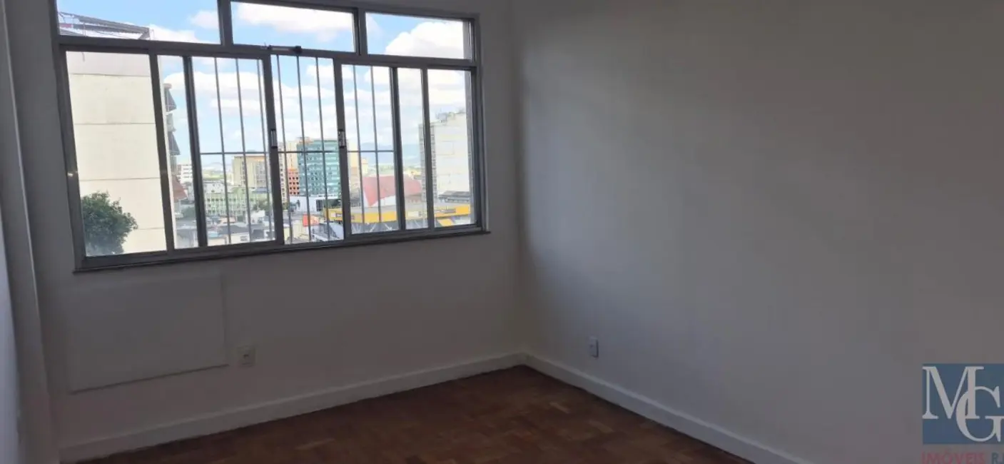 Apartamento com 3 quartos à venda, 80m2 em Jardim Vinte e Cinco de Agosto, Duque De Caxias - RJ - imagem 7 Foto 7 de Apartamento com 3 quartos à venda, 80m2 em Jardim Vinte e Cinco de Agosto, Duque De Caxias - RJ