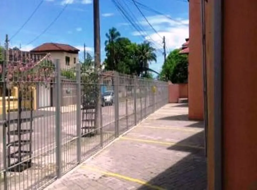 Foto 1 de Casa de Condomínio com 1 quarto à venda, 44m2 em Sumaré, Caraguatatuba - SP