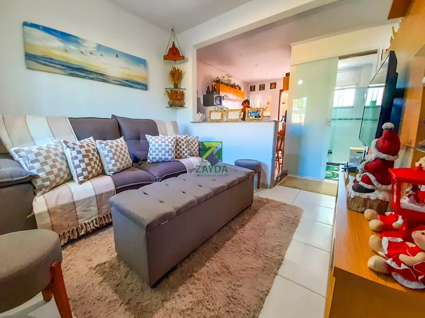 Foto 2 de Apartamento com 2 quartos à venda, 65m2 em Casimiro De Abreu - RJ