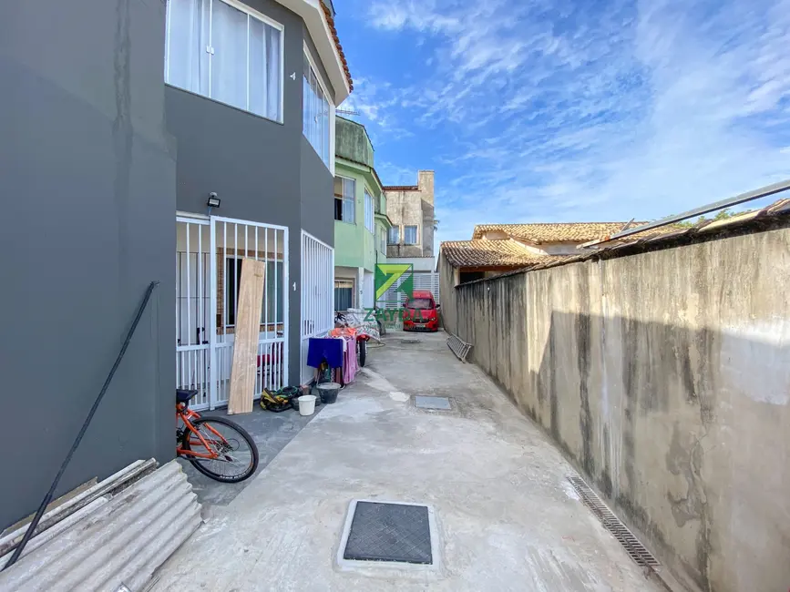 Foto 2 de Casa com 4 quartos à venda, 172m2 em Cidade Praiana, Rio Das Ostras - RJ