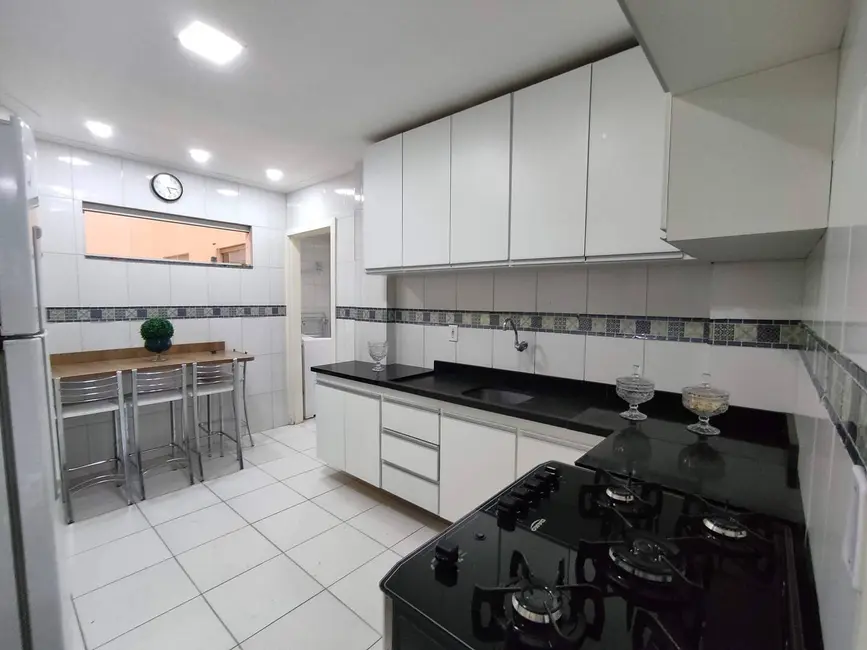 Foto 6 de Apartamento com 3 quartos à venda, 105m2 em Candeias, Vitoria Da Conquista - BA