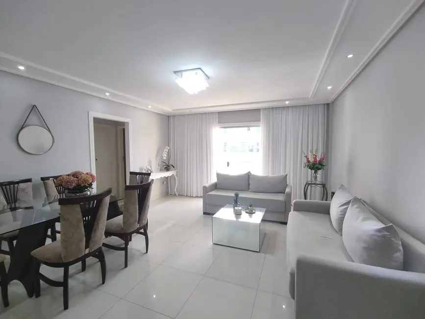 Foto 2 de Apartamento com 3 quartos à venda, 105m2 em Candeias, Vitoria Da Conquista - BA