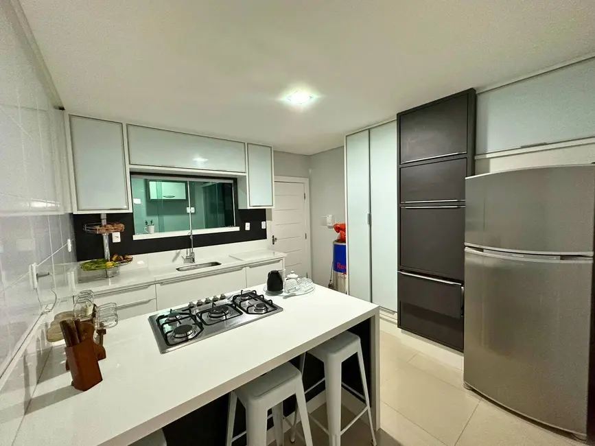 Casa com 3 quartos à venda, 134m2 em Primavera, Vitoria Da Conquista - BA - imagem 6 Foto 6 de Casa com 3 quartos à venda, 134m2 em Primavera, Vitoria Da Conquista - BA