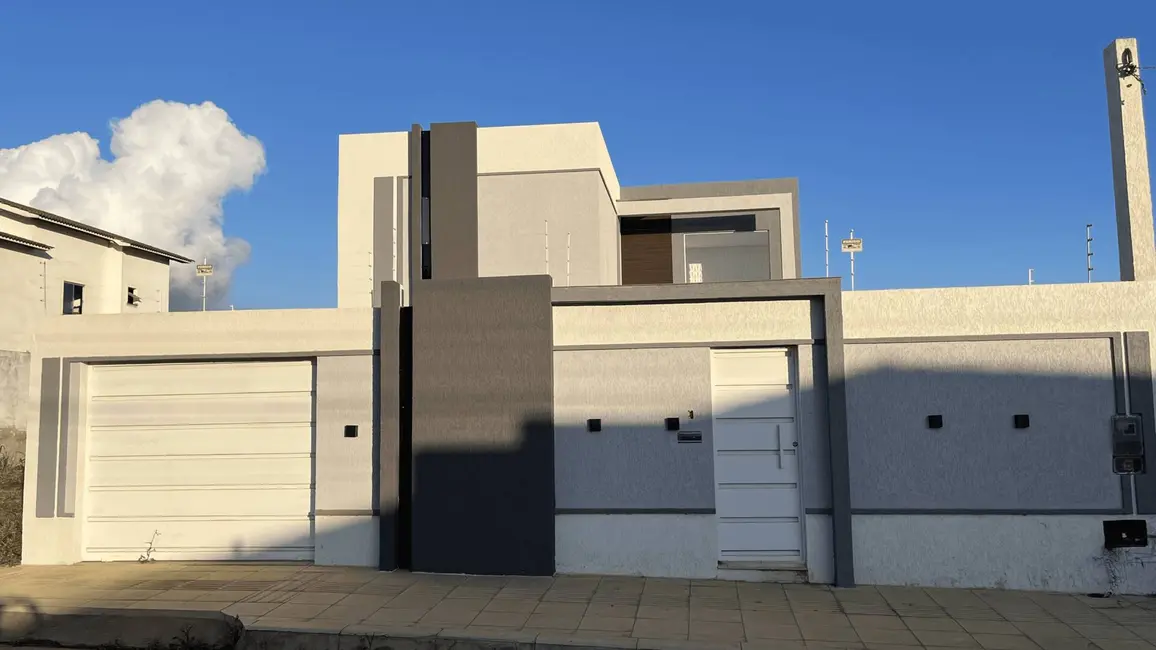 Foto 1 de Casa com 4 quartos à venda, 360m2 em Candeias, Vitoria Da Conquista - BA