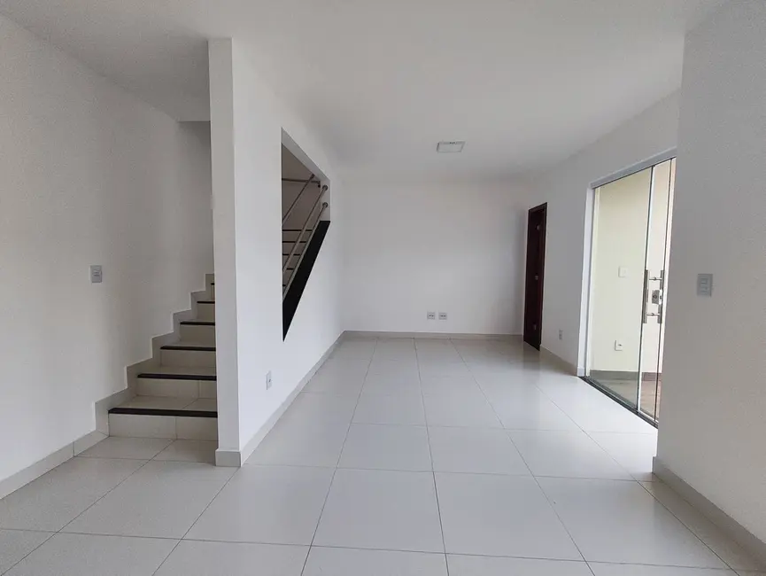 Foto 2 de Casa com 3 quartos à venda, 130m2 em Candeias, Vitoria Da Conquista - BA