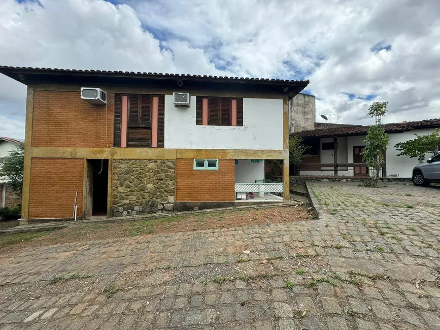 Casa com 7 quartos à venda, 450m2 em São Luís, Jequie - BA - imagem 2 Foto 2 de Casa com 7 quartos à venda, 450m2 em São Luís, Jequie - BA