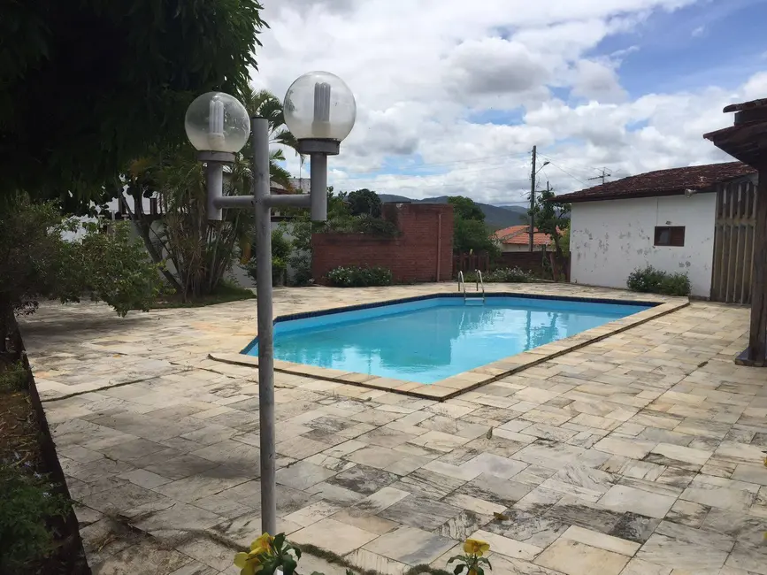 Casa com 7 quartos à venda, 450m2 em São Luís, Jequie - BA - imagem 4 Foto 4 de Casa com 7 quartos à venda, 450m2 em São Luís, Jequie - BA