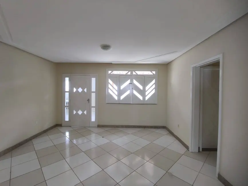 Foto 4 de Casa com 4 quartos à venda, 360m2 em Felícia, Vitoria Da Conquista - BA