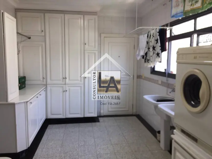 Apartamento com 3 quartos à venda, 350m2 em Indianópolis, São Paulo - SP - imagem 5 Foto 5 de Apartamento com 3 quartos à venda, 350m2 em Indianópolis, São Paulo - SP