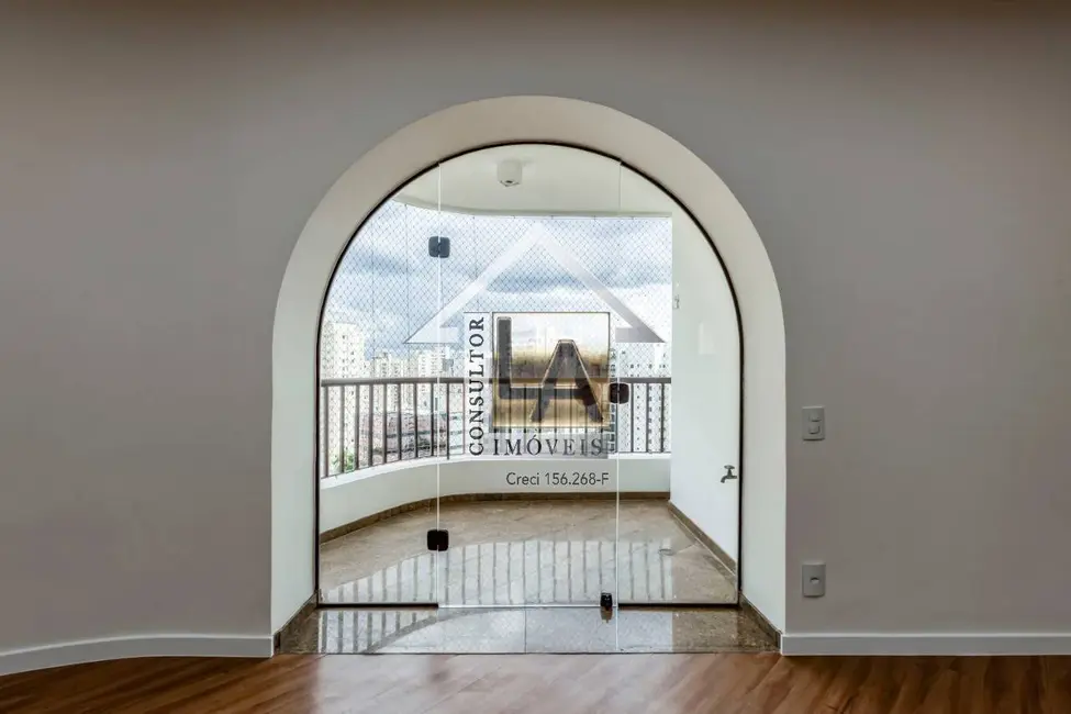 Apartamento com 3 quartos à venda, 169m2 em Indianópolis, São Paulo - SP - imagem 8 Foto 8 de Apartamento com 3 quartos à venda, 169m2 em Indianópolis, São Paulo - SP