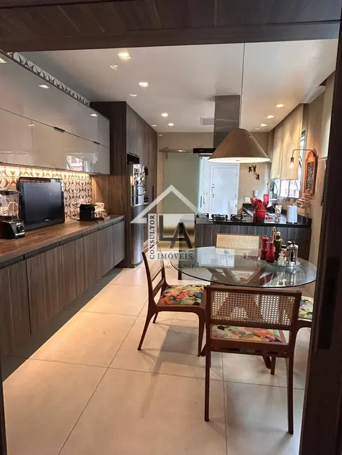 Foto 2 de Apartamento com 4 quartos à venda e para alugar, 220m2 em Campo Belo, São Paulo - SP