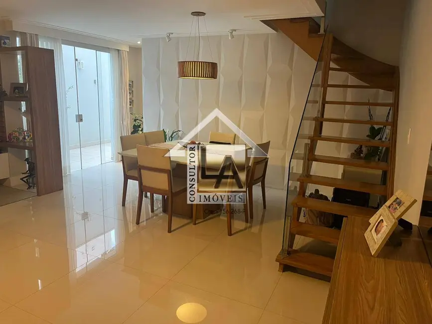 Sobrado com 3 quartos à venda, 180m2 em Granja Julieta, São Paulo - SP - imagem 2 Foto 2 de Sobrado com 3 quartos à venda, 180m2 em Granja Julieta, São Paulo - SP