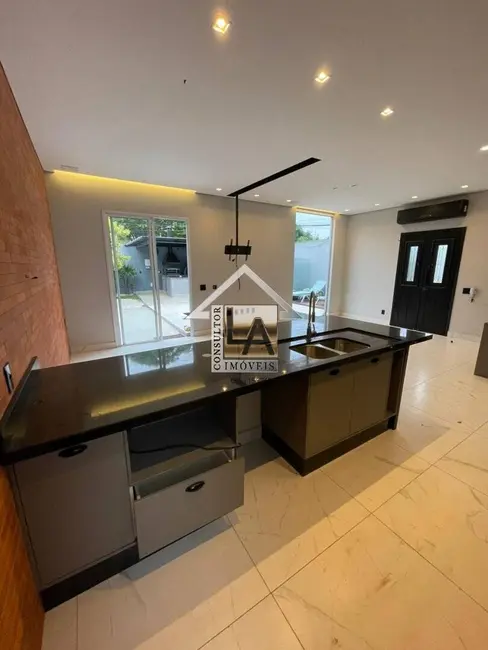 Foto 2 de Casa com 3 quartos à venda, 154m2 em Vila Alpes Suíços, Indaiatuba - SP