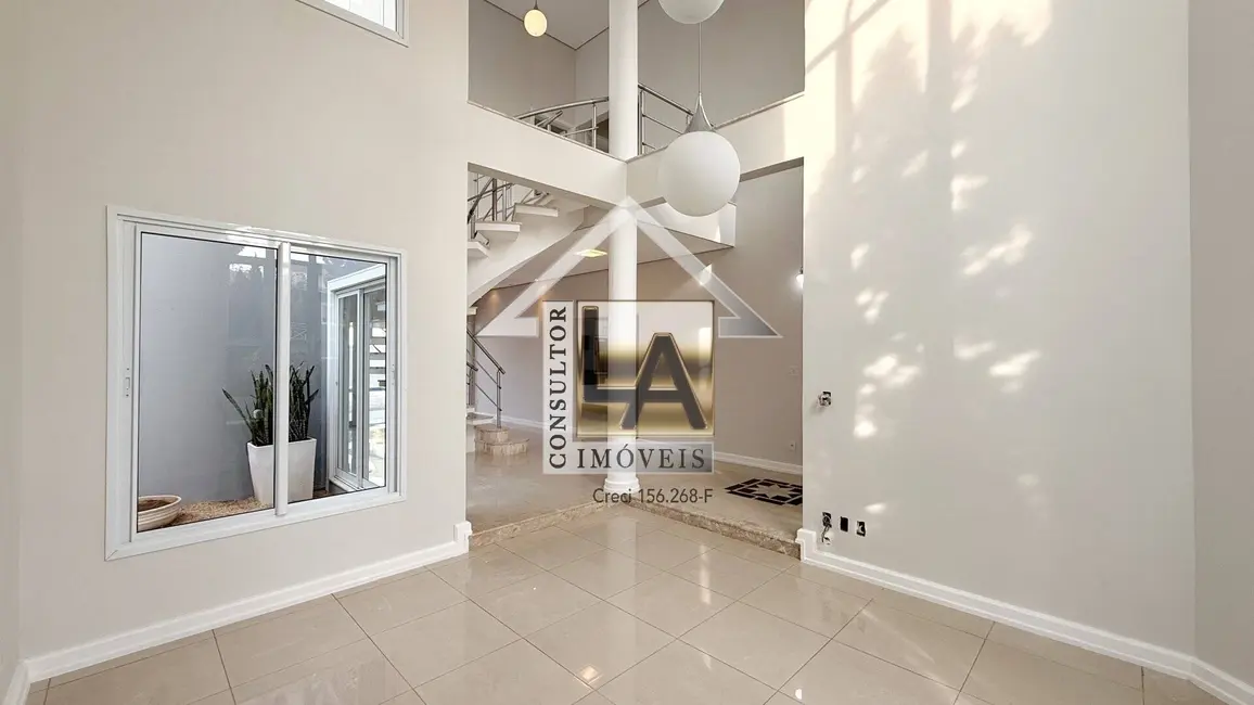 Casa de Condomínio com 3 quartos à venda e para alugar, 323m2 em Jardim Residencial Santa Clara, Indaiatuba - SP - imagem 4 Foto 4 de Casa de Condomínio com 3 quartos à venda e para alugar, 323m2 em Jardim Residencial Santa Clara, Indaiatuba - SP