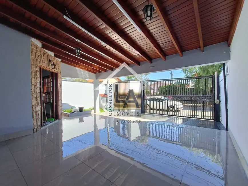 Foto 1 de Casa com 3 quartos à venda, 200m2 em Centro, Indaiatuba - SP