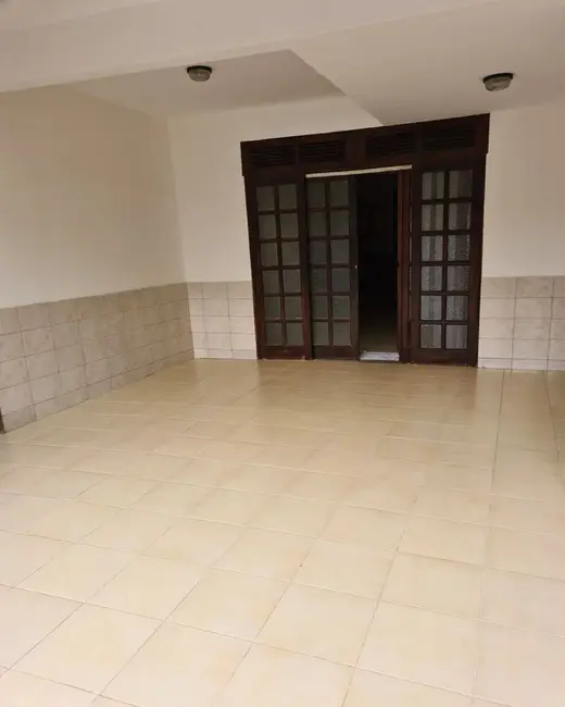 Casa com 4 quartos à venda, 420m2 em Rio De Janeiro - RJ - imagem 4 Foto 4 de Casa com 4 quartos à venda, 420m2 em Rio De Janeiro - RJ