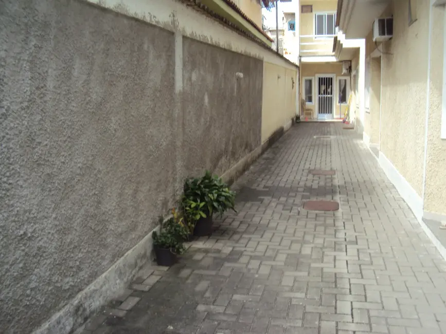 Apartamento com 2 quartos para alugar em Rio De Janeiro - RJ - imagem 2 Foto 2 de Apartamento com 2 quartos para alugar em Rio De Janeiro - RJ