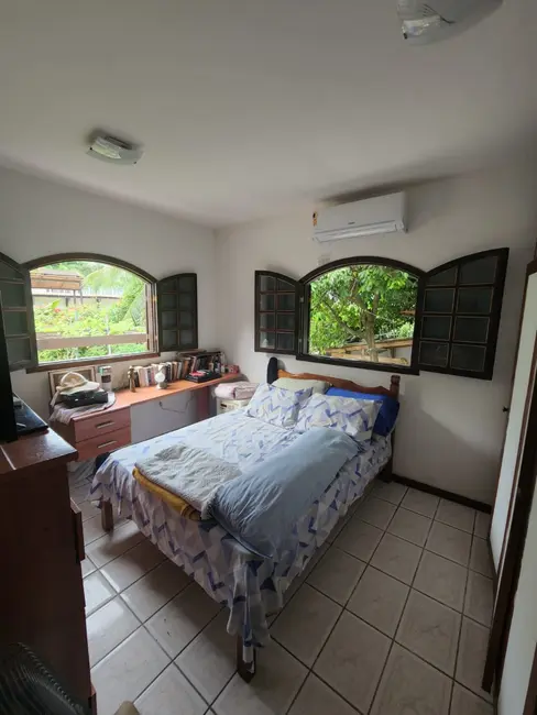 Sítio / Rancho com 2 quartos à venda, 2000m2 em Pedra de Guaratiba, Rio De Janeiro - RJ - imagem 3 Foto 3 de Sítio / Rancho com 2 quartos à venda, 2000m2 em Pedra de Guaratiba, Rio De Janeiro - RJ