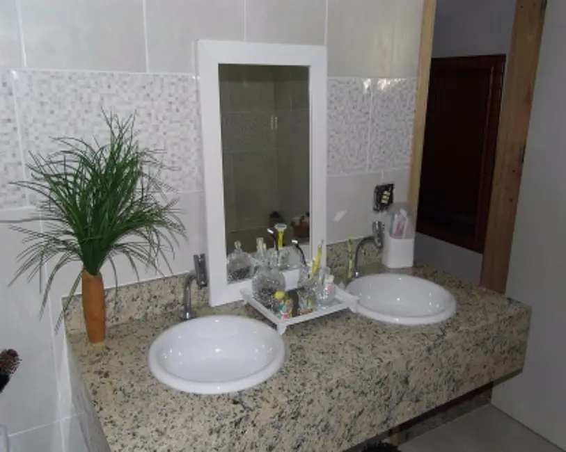 Casa com 3 quartos à venda, 310m2 em Rio De Janeiro - RJ - imagem 8 Foto 8 de Casa com 3 quartos à venda, 310m2 em Rio De Janeiro - RJ