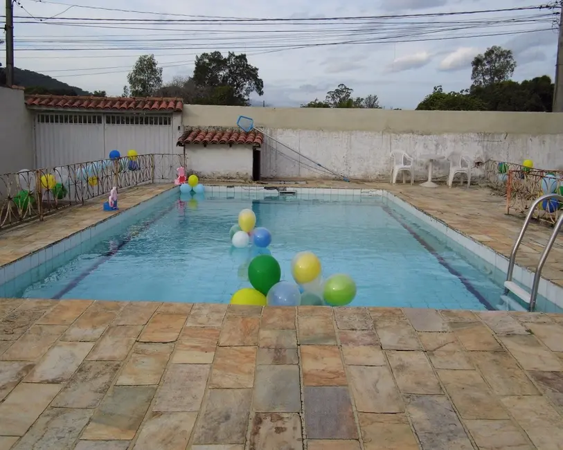 Casa com 3 quartos à venda, 310m2 em Rio De Janeiro - RJ - imagem 2 Foto 2 de Casa com 3 quartos à venda, 310m2 em Rio De Janeiro - RJ