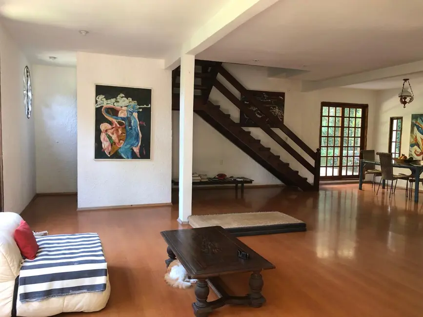 Casa com 3 quartos à venda em Itanhangá, Rio De Janeiro - RJ - imagem 4 Foto 4 de Casa com 3 quartos à venda em Itanhangá, Rio De Janeiro - RJ