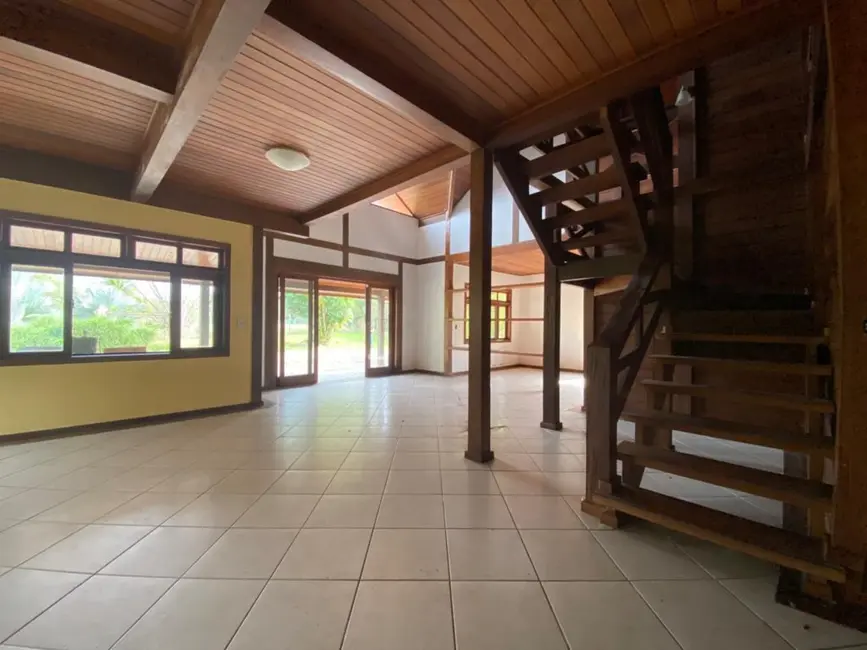 Sítio / Rancho com 5 quartos à venda, 14000m2 em Guaratiba, Rio De Janeiro - RJ - imagem 4 Foto 4 de Sítio / Rancho com 5 quartos à venda, 14000m2 em Guaratiba, Rio De Janeiro - RJ