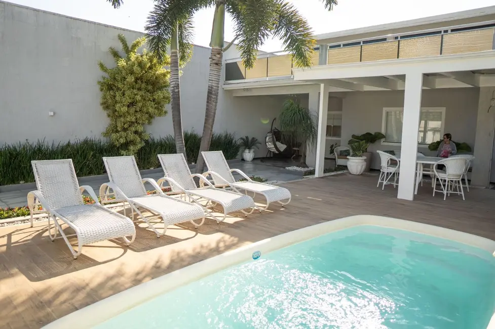 Foto 2 de Casa com 4 quartos à venda em Pedra de Guaratiba, Rio De Janeiro - RJ