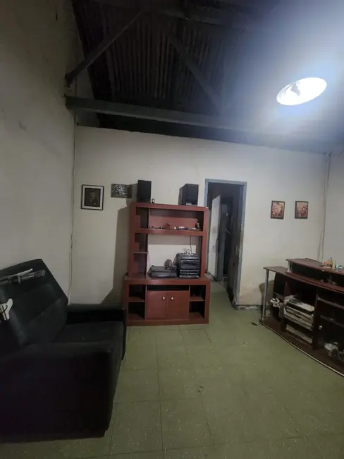 Casa com 2 quartos à venda em Rio De Janeiro - RJ - imagem 2 Foto 2 de Casa com 2 quartos à venda em Rio De Janeiro - RJ