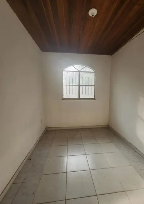 Casa com 2 quartos para alugar em Pedra de Guaratiba, Rio De Janeiro - RJ - imagem 4 Foto 4 de Casa com 2 quartos para alugar em Pedra de Guaratiba, Rio De Janeiro - RJ