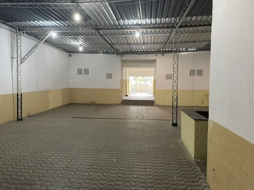 Armazém / Galpão para alugar em Pedra de Guaratiba, Rio De Janeiro - RJ - imagem 3 Foto 3 de Armazém / Galpão para alugar em Pedra de Guaratiba, Rio De Janeiro - RJ