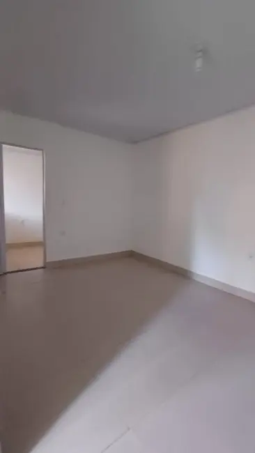 Foto 3 de Casa com 2 quartos para alugar em Guaratiba, Rio De Janeiro - RJ