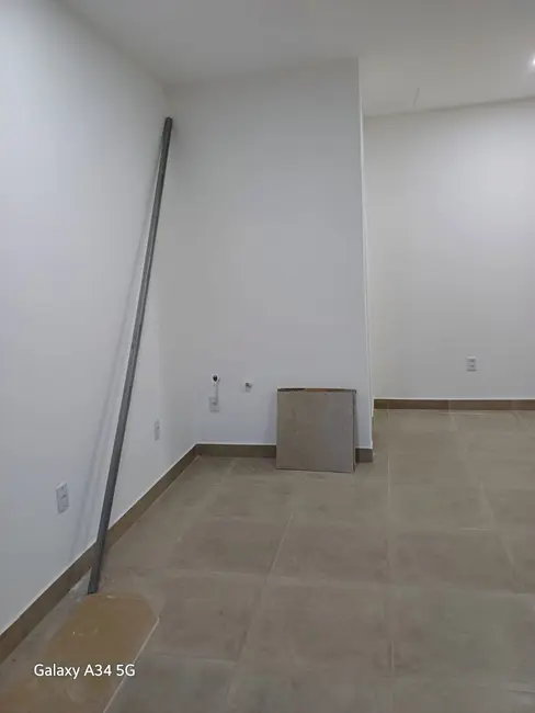 Foto 2 de Loja para alugar, 18m2 em Sepetiba, Rio De Janeiro - RJ