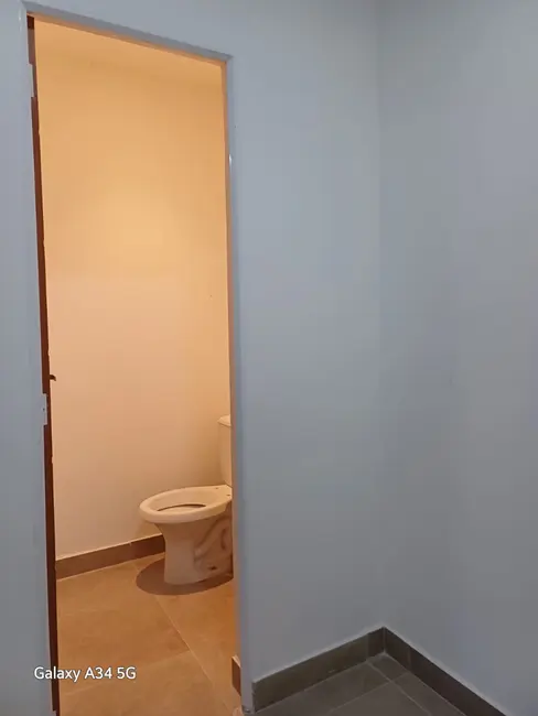 Foto 3 de Loja para alugar, 18m2 em Sepetiba, Rio De Janeiro - RJ