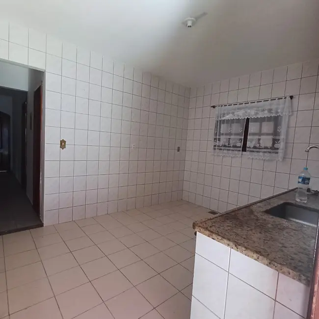 Foto 12 de Casa com 2 quartos para alugar, 10m2 em Pedra de Guaratiba, Rio De Janeiro - RJ