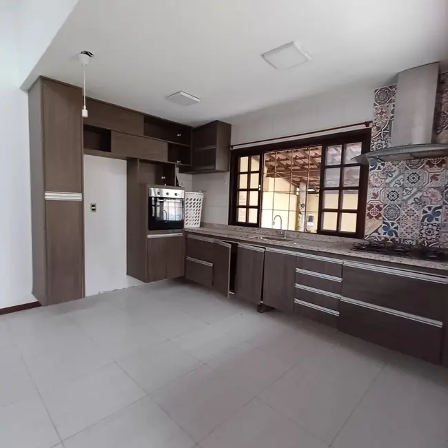 Casa de Condomínio com 2 quartos para alugar em Guaratiba, Rio De Janeiro - RJ - imagem 5 Foto 5 de Casa de Condomínio com 2 quartos para alugar em Guaratiba, Rio De Janeiro - RJ