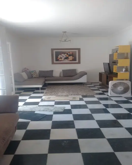 Casa com 5 quartos à venda, 230m2 em Rio De Janeiro - RJ - imagem 4 Foto 4 de Casa com 5 quartos à venda, 230m2 em Rio De Janeiro - RJ