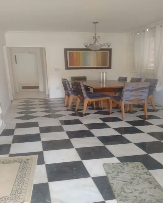 Casa com 5 quartos à venda, 230m2 em Rio De Janeiro - RJ - imagem 5 Foto 5 de Casa com 5 quartos à venda, 230m2 em Rio De Janeiro - RJ