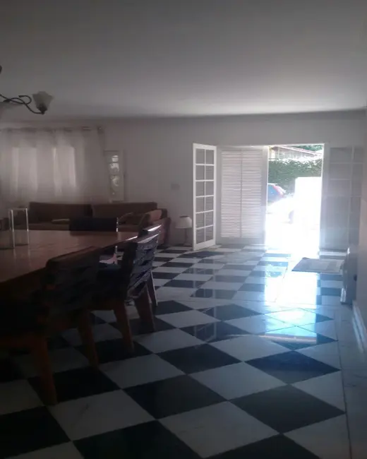 Casa com 5 quartos à venda, 230m2 em Rio De Janeiro - RJ - imagem 3 Foto 3 de Casa com 5 quartos à venda, 230m2 em Rio De Janeiro - RJ