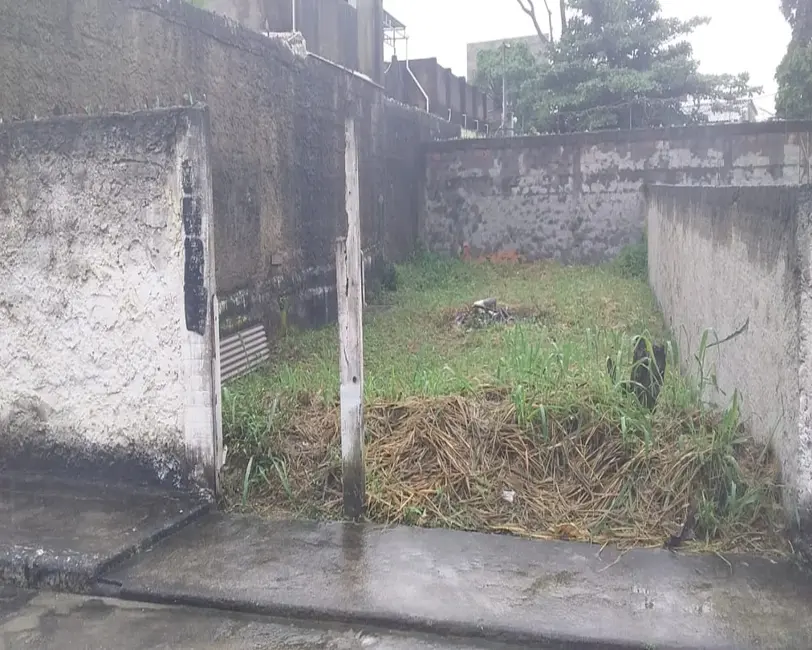 Foto 1 de Terreno / Lote à venda, 198m2 em Rio De Janeiro - RJ