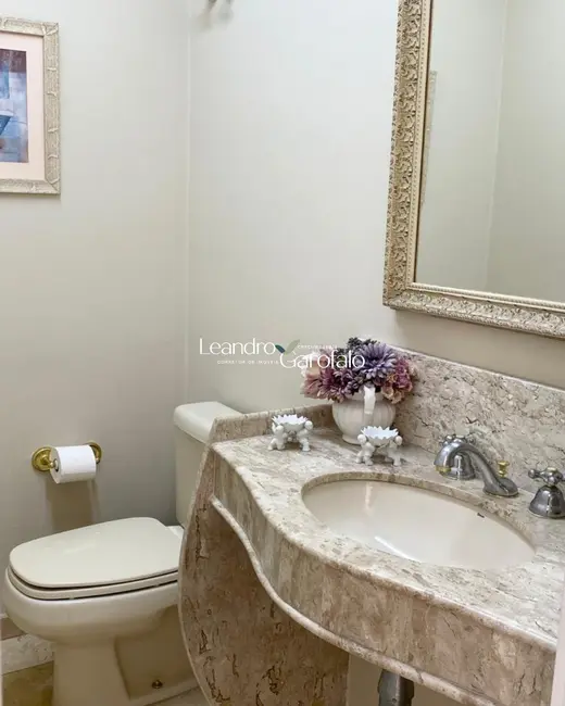 Casa com 4 quartos à venda, 358m2 em Montese, Resende - RJ - imagem 5 Foto 5 de Casa com 4 quartos à venda, 358m2 em Montese, Resende - RJ